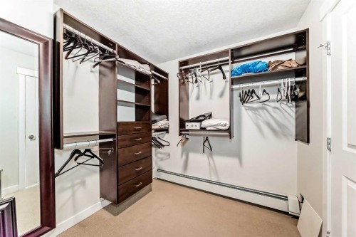 1002-735 2 Avenue Sw, Calgary, AB - Indoor Photo Showing Other Room