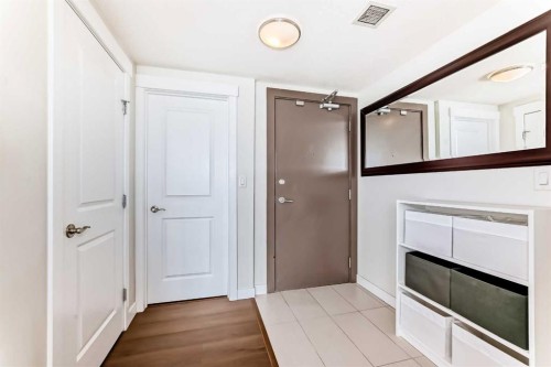 1002-735 2 Avenue Sw, Calgary, AB - Indoor Photo Showing Other Room