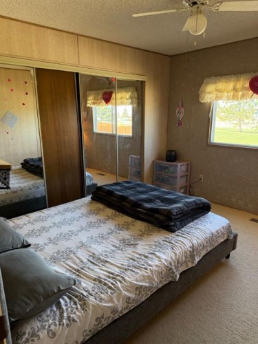 5302 Birch Road, Olds, AB - Indoor Photo Showing Bedroom