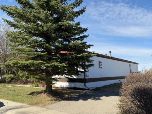 5302 Birch Road, Olds, AB - Outdoor