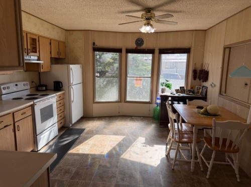 5302 Birch Road, Olds, AB - Indoor