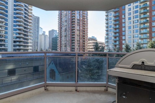404-1108 6 Avenue Sw, Calgary, AB - Outdoor With Facade