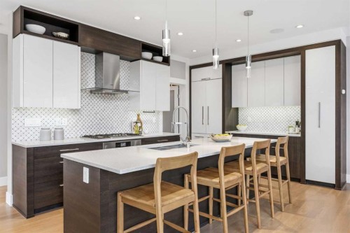 81 West Point Close Sw, Calgary, AB - Indoor Photo Showing Kitchen With Upgraded Kitchen