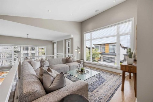 81 West Point Close Sw, Calgary, AB - Indoor Photo Showing Living Room