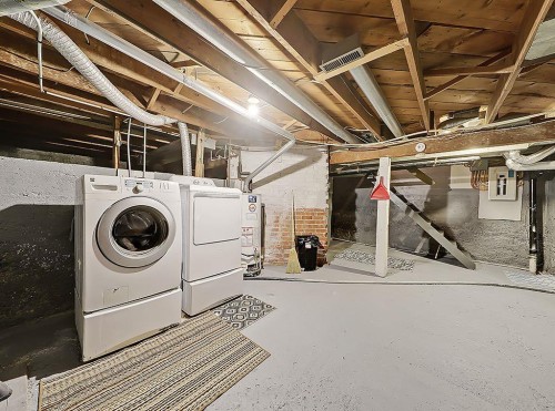 5136 54 Avenue, Stavely, AB - Indoor Photo Showing Laundry Room