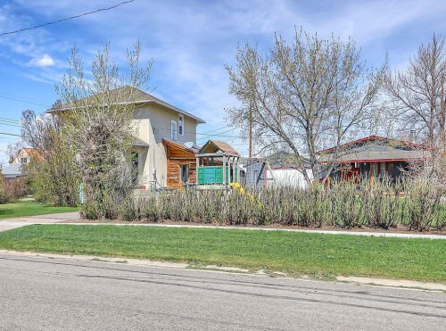 5136 54 Avenue, Stavely, AB - Outdoor