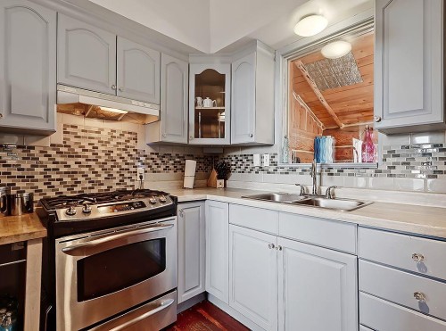 5136 54 Avenue, Stavely, AB - Indoor Photo Showing Kitchen With Double Sink