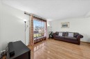 124 Martinwood Court Ne, Calgary, AB  - Indoor Photo Showing Living Room 