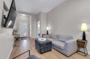 146 Highview Gate Se, Airdrie, AB  - Indoor Photo Showing Living Room 