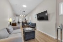 146 Highview Gate Se, Airdrie, AB  - Indoor Photo Showing Living Room 
