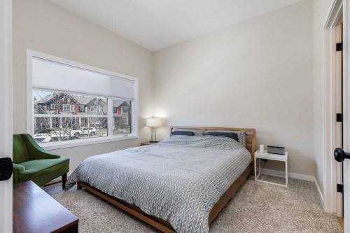 146 Highview Gate Se, Airdrie, AB - Indoor Photo Showing Bedroom