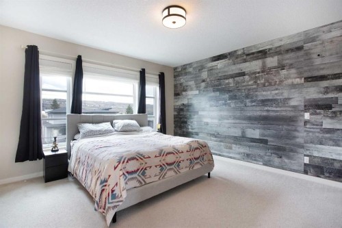 4827 22 Avenue Nw, Calgary, AB - Indoor Photo Showing Bedroom