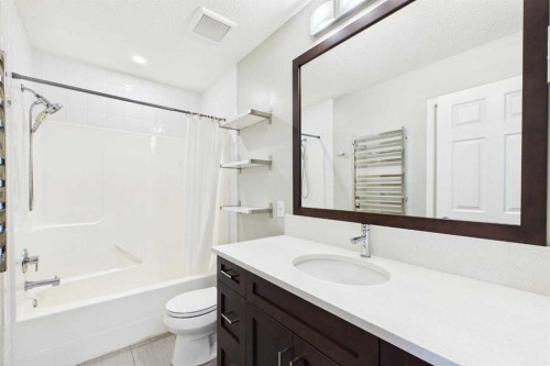 149 Tuscany Ravine Bay Nw, Calgary, AB - Indoor Photo Showing Bathroom