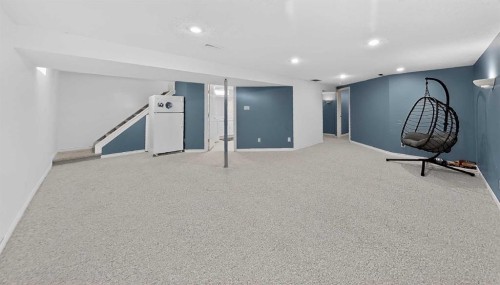 1134 Lakeway Boulevard South, Lethbridge, AB - Indoor Photo Showing Other Room