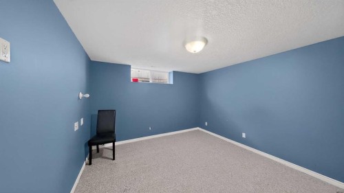 1134 Lakeway Boulevard South, Lethbridge, AB - Indoor Photo Showing Other Room