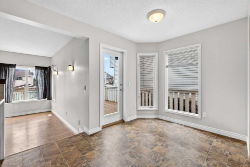 32 Millrise Crescent Sw, Calgary, AB - Indoor Photo Showing Other Room