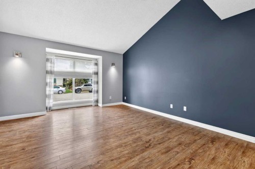 32 Millrise Crescent Sw, Calgary, AB - Indoor