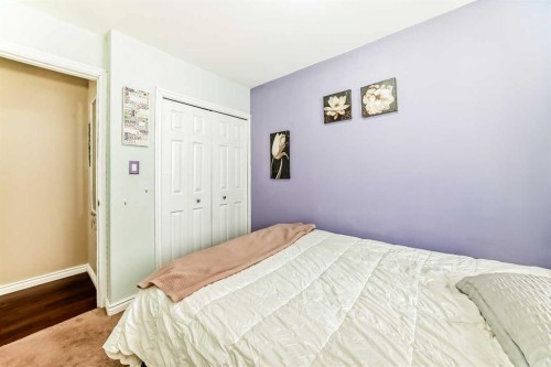 3 Shannon Close, Olds, AB - Indoor Photo Showing Bedroom