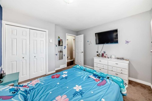 3 Shannon Close, Olds, AB - Indoor Photo Showing Bedroom
