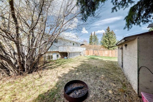 3 Shannon Close, Olds, AB - Outdoor