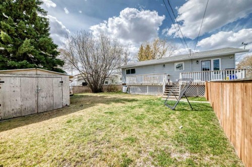 3 Shannon Close, Olds, AB - Outdoor With Deck Patio Veranda