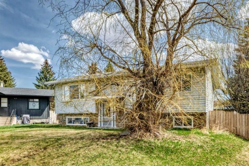 3 Shannon Close, Olds, AB - Outdoor