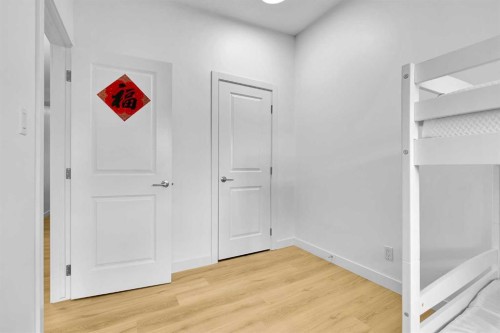 5023 North Haven Drive Nw, Calgary, AB - Indoor Photo Showing Other Room