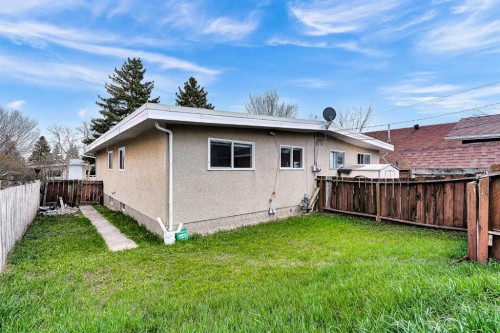 5023 North Haven Drive Nw, Calgary, AB - Outdoor