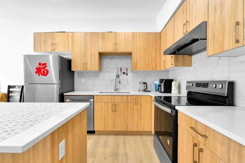 5023 North Haven Drive Nw, Calgary, AB - Indoor Photo Showing Kitchen