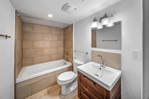 503-108 Armstrong Place, Canmore, AB - Indoor Photo Showing Bathroom