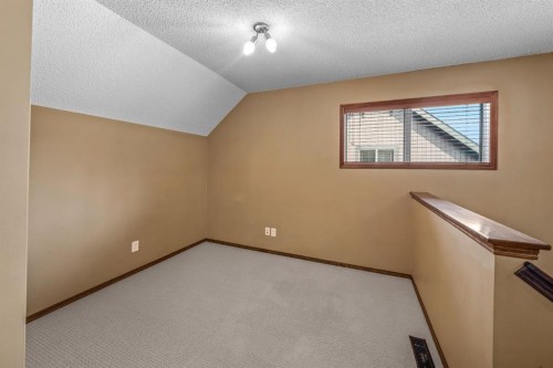 503-108 Armstrong Place, Canmore, AB - Indoor Photo Showing Other Room