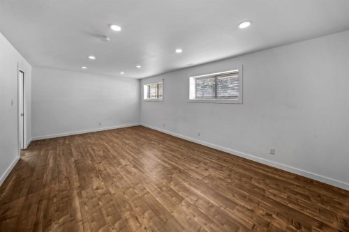 503-108 Armstrong Place, Canmore, AB - Indoor Photo Showing Other Room