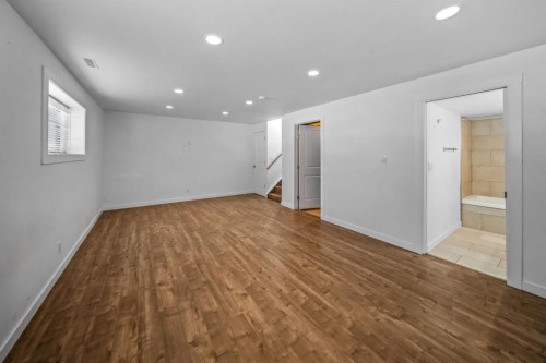 503-108 Armstrong Place, Canmore, AB - Indoor Photo Showing Other Room