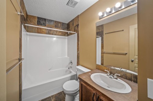 503-108 Armstrong Place, Canmore, AB - Indoor Photo Showing Bathroom