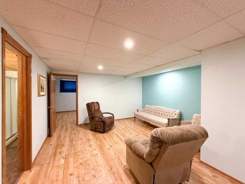 4117 Silverpark Estates Close, Olds, AB - Indoor Photo Showing Other Room