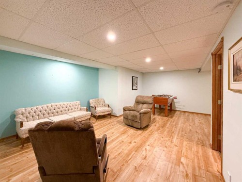 4117 Silverpark Estates Close, Olds, AB - Indoor Photo Showing Basement