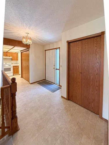 4117 Silverpark Estates Close, Olds, AB - Indoor Photo Showing Other Room