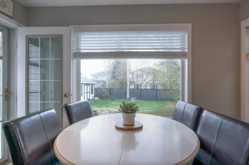 121 Chaparral Way Se, Calgary, AB - Indoor Photo Showing Dining Room