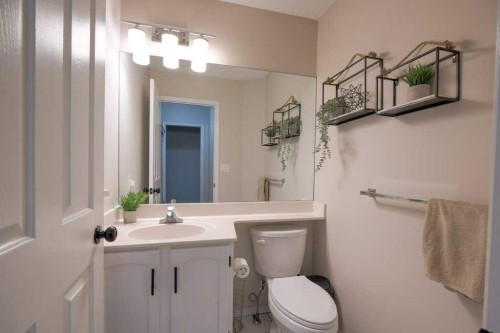 121 Chaparral Way Se, Calgary, AB - Indoor Photo Showing Bathroom