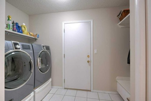 121 Chaparral Way Se, Calgary, AB - Indoor Photo Showing Laundry Room