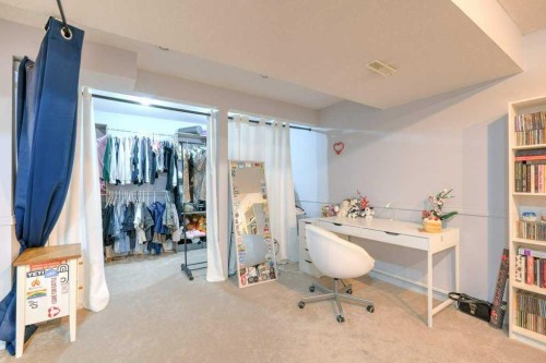 121 Chaparral Way Se, Calgary, AB - Indoor Photo Showing Other Room