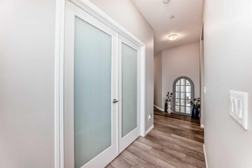 73 Lucas Heights Nw, Calgary, AB - Indoor Photo Showing Other Room