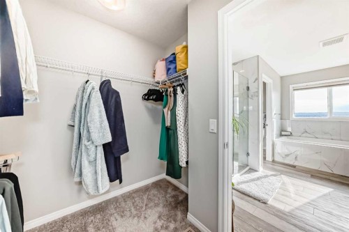 73 Lucas Heights Nw, Calgary, AB - Indoor With Storage