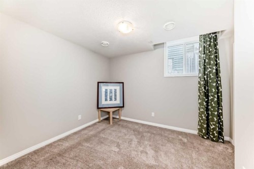 73 Lucas Heights Nw, Calgary, AB - Indoor Photo Showing Other Room