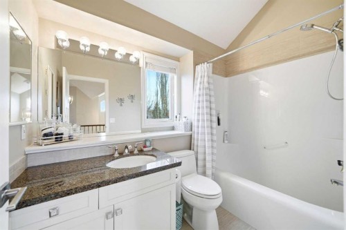 244 Cove Road, Chestermere, AB - Indoor Photo Showing Bathroom