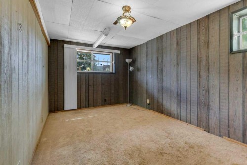 66 34 Avenue Sw, Calgary, AB - Indoor Photo Showing Other Room