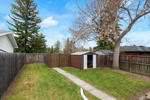 66 34 Avenue Sw, Calgary, AB - Outdoor