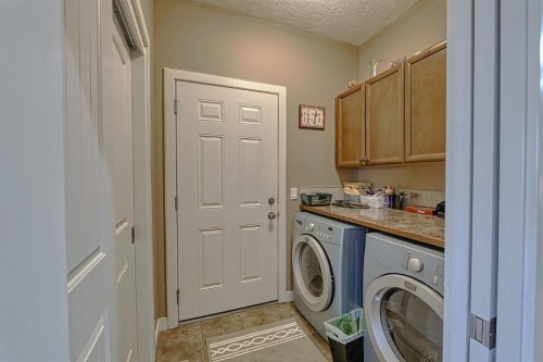 1936 High Park Circle Nw, High River, AB - Indoor Photo Showing Laundry Room