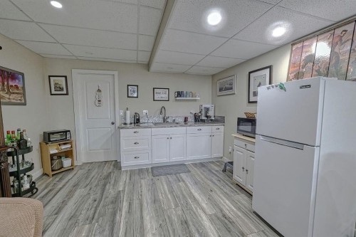 1936 High Park Circle Nw, High River, AB - Indoor