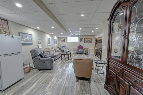 1936 High Park Circle Nw, High River, AB - Indoor